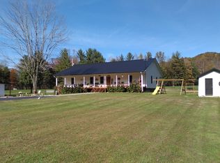 6020 Hardwicks Creek Rd, Clay City, KY 40312