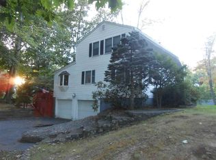 4 Hidden Rd, Salem, NH 03079