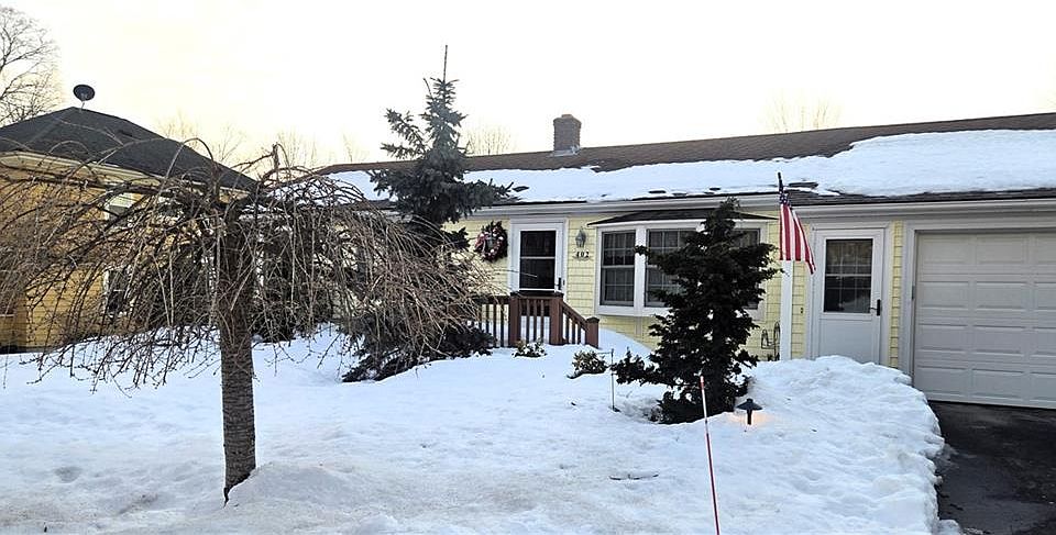 1st image of 402 Main St