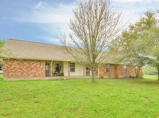 7097 Redwood Rd, Bellville, TX 77418