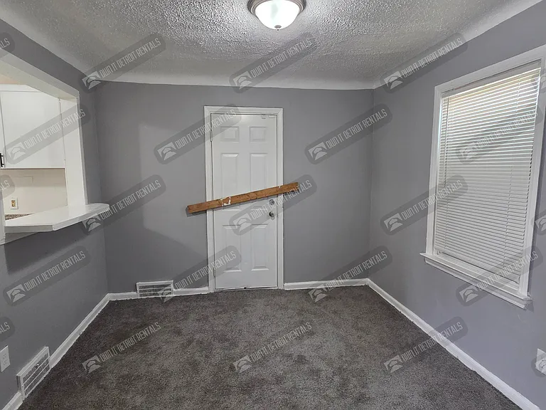 5293 Berkshire St — Photo 8
