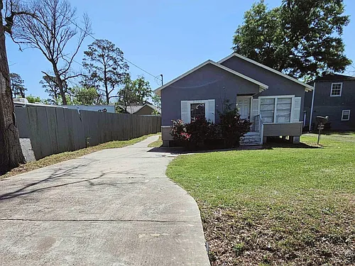 8708 Lanewood Dr Photo 1