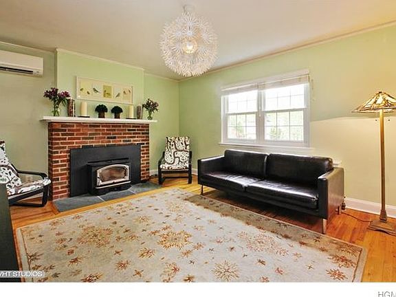 5th image of 142 Parkview Pl