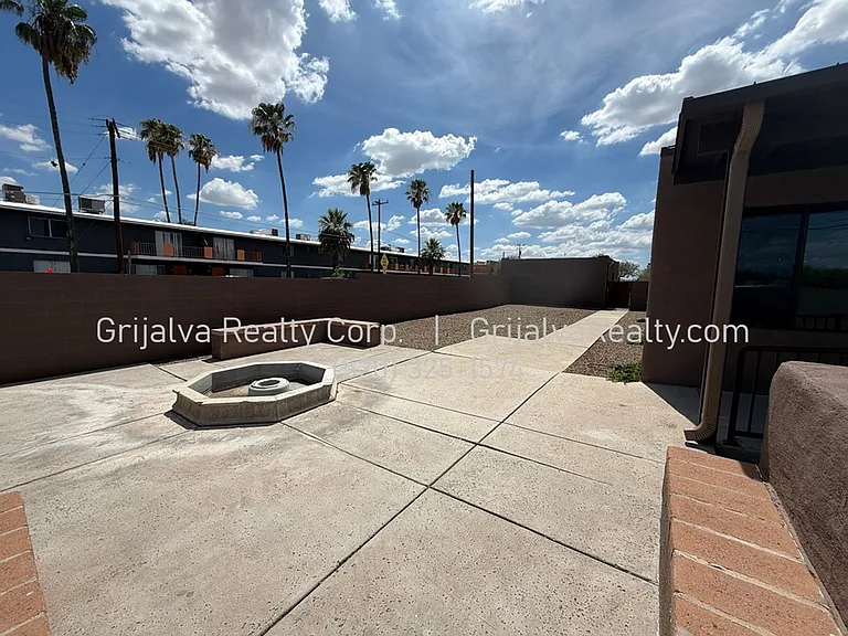 3861 3rd — Photo 38