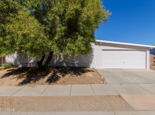 6137 E Window Ridge Ln, Tucson, AZ 85756