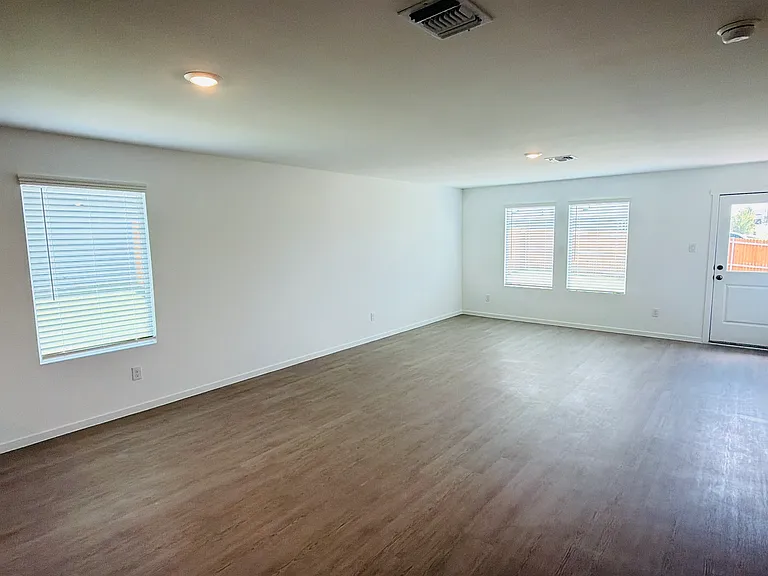 234 Hidden Meadows Dr — Photo 10