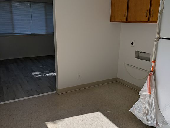 2nd image of 418 S Elder St #418