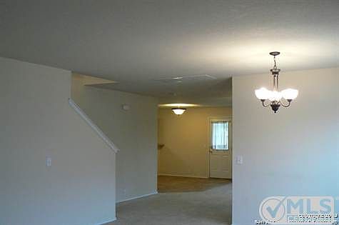 3rd image of 15815 Borwick Ln