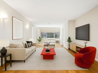 420 E 55th St APT 5Q, New York, NY 10022