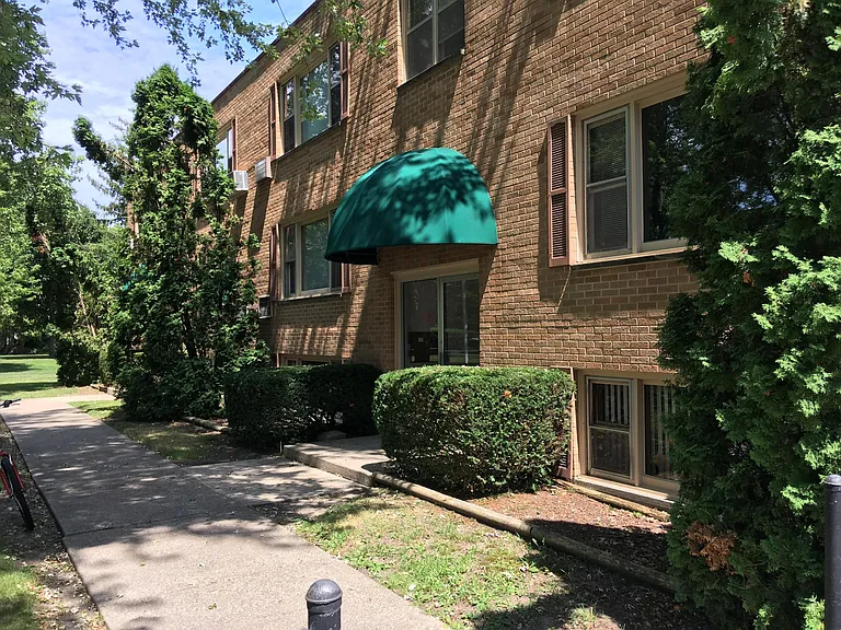 515 E Taylor St — Photo 1