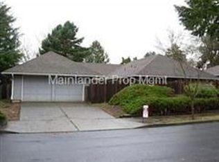 11050 SE Cranberry Loop, Clackamas, OR 97015