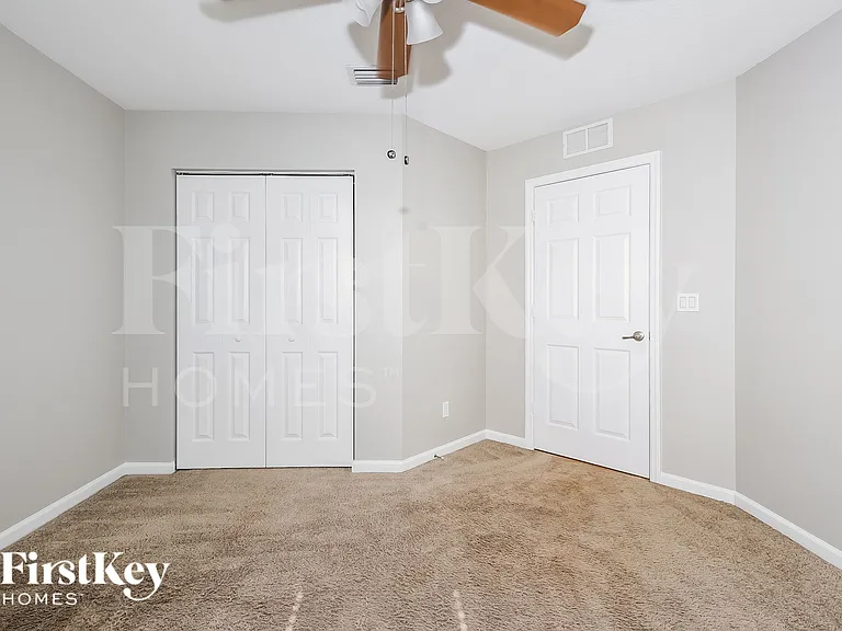 511 SW Nadell Ave — Photo 13