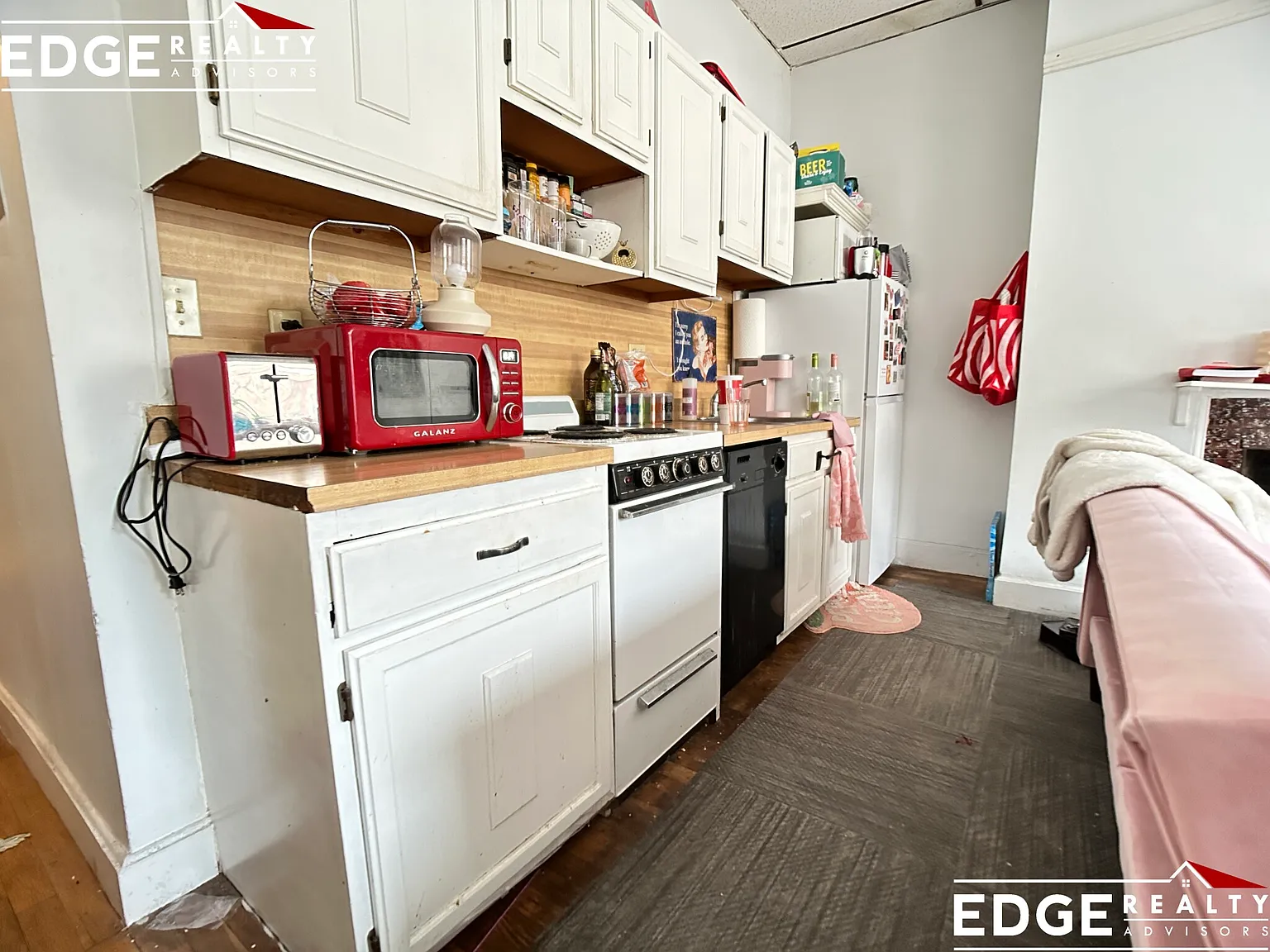 2 bed, 1.0 bath, $3,250 — Photo 1