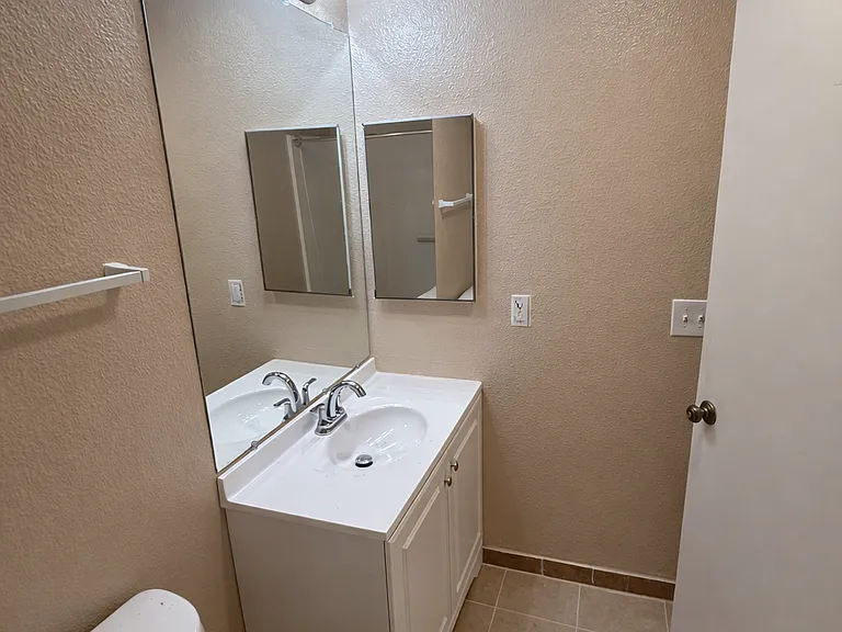 4455 Quince St #B — Photo 22