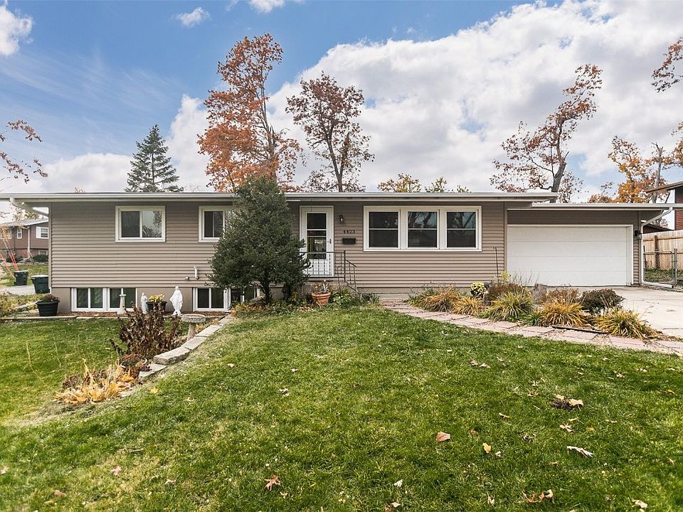 4423 Northwood Dr NE, Cedar Rapids, IA 52402 | Zillow