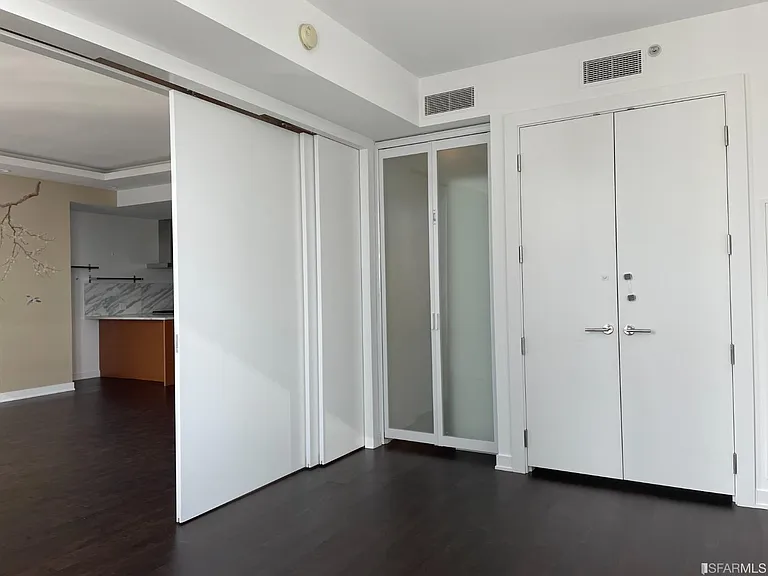 301 Mission St #32F — Photo 8