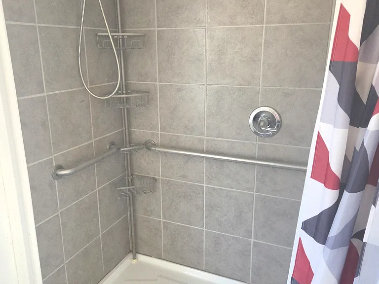 9 E Shore Ln #1A — Photo 8