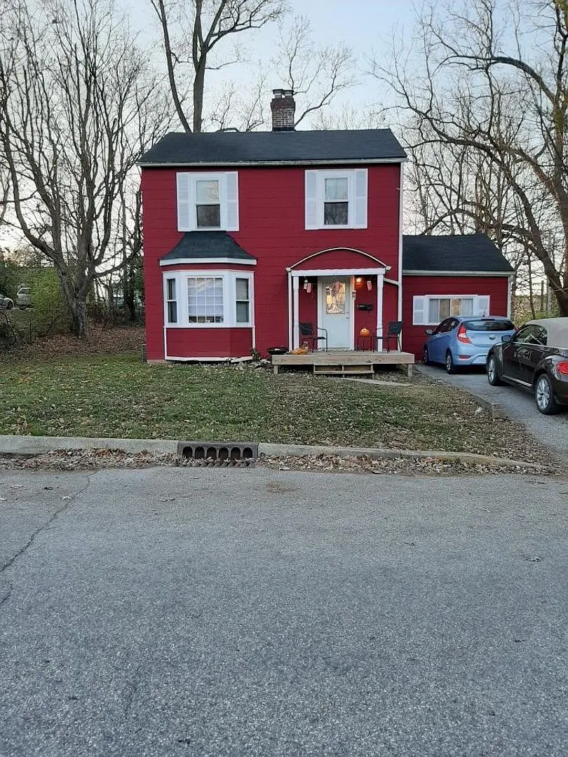 311 N Jefferson - 5Bed/2Bath - Located On-Campus! — Photo 1