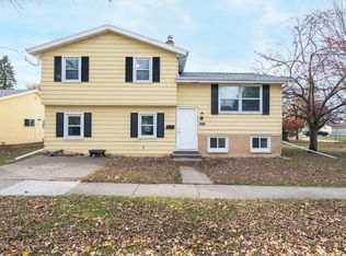 2121 Minerva St, Oshkosh, WI 54901