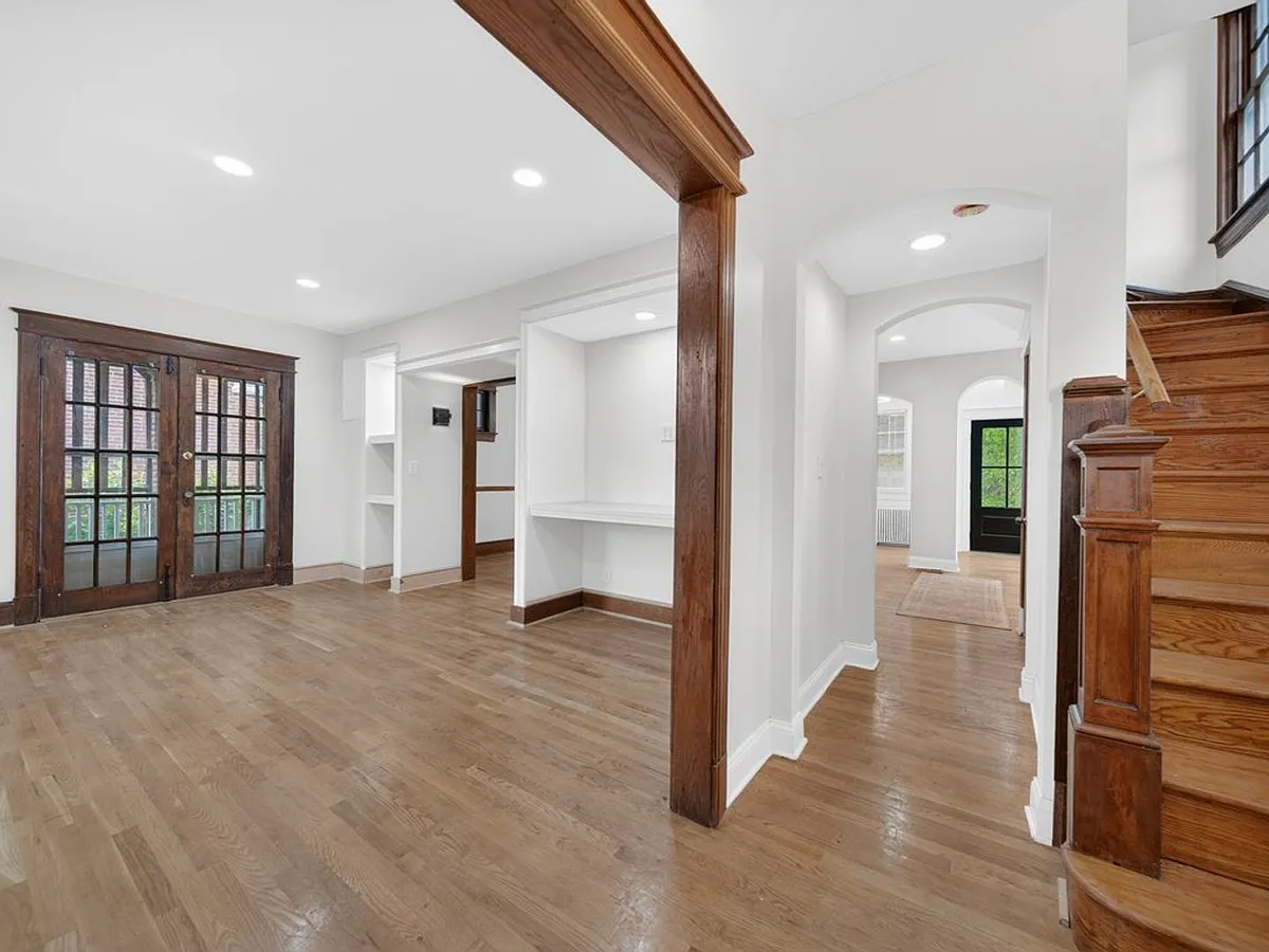 Building Photo - 4024 20th St NE