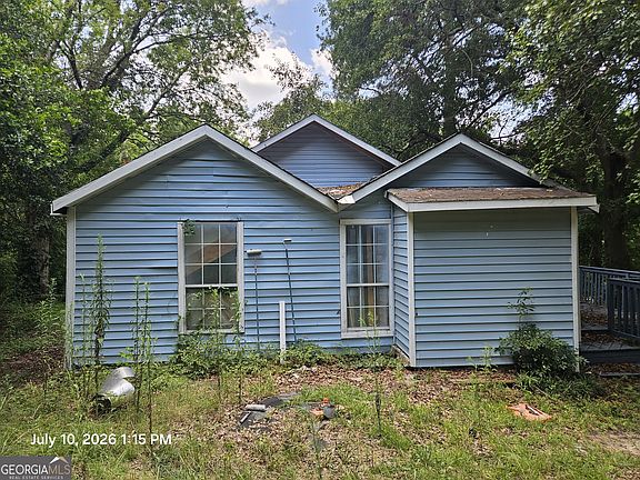 5th image of 4121 Forest Ave W