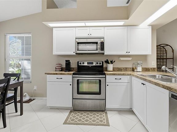 3rd image of 12041 68th St