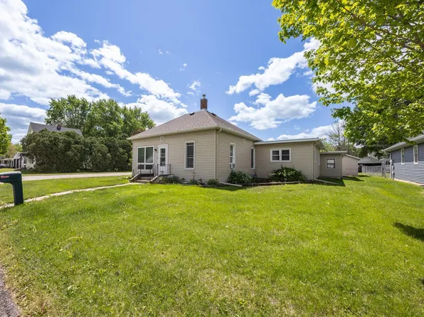 836 Milligan Ave, Wabasha, MN 55981
