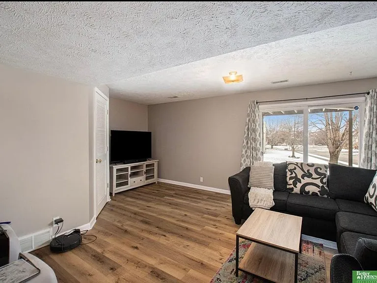14458 Saratoga St — Photo 24