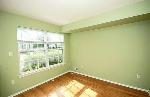 4th image of 123 Giera Ct #117