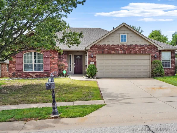 8324 S Gardenia Ave, Broken Arrow, OK 74011