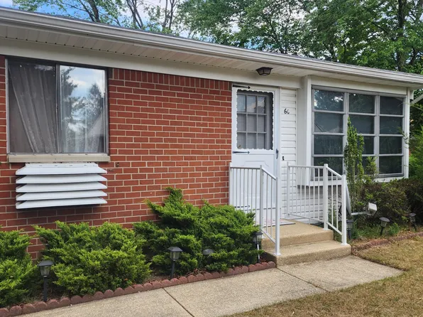 6 Conestoga Drive #C, Whiting, NJ 08759