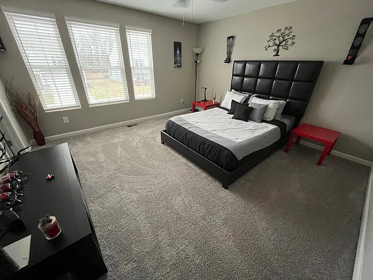 2346 Creek Bank Dr — Photo 35
