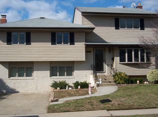 1689 Old Mill Rd, Merrick, NY 11566