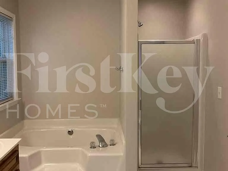110 Longbridge Dr — Photo 17