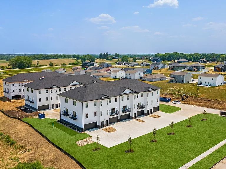 Twin Oaks Apartments — Photo 67