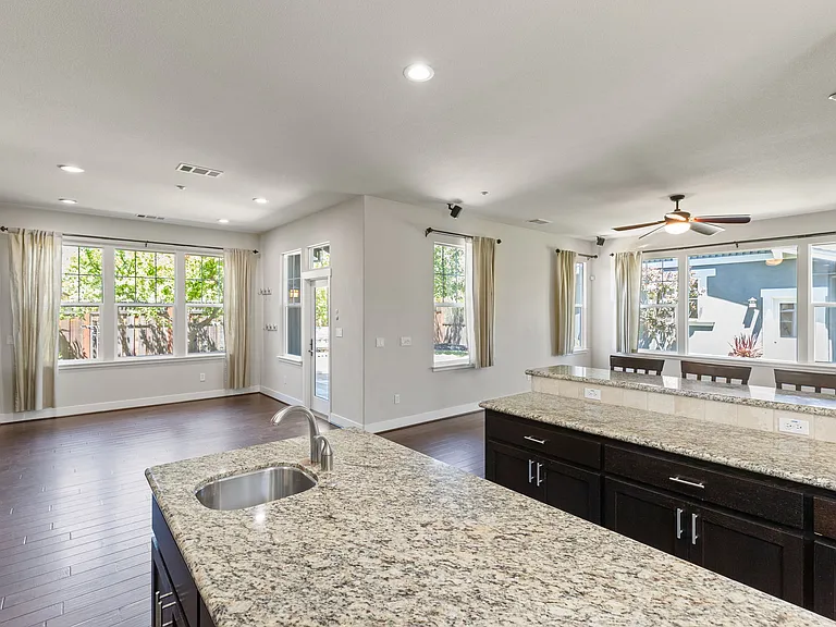 2795 Cooper Cir — Photo 56