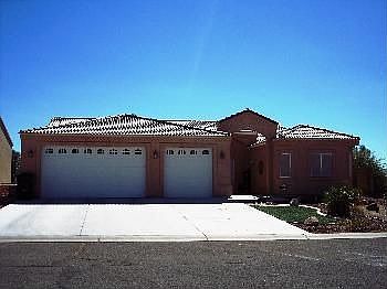 1st image of 2064 Crystal Dr