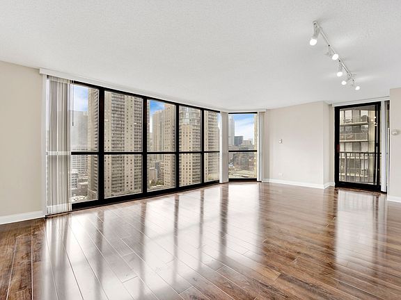2nd image of 10 E Ontario St #2820