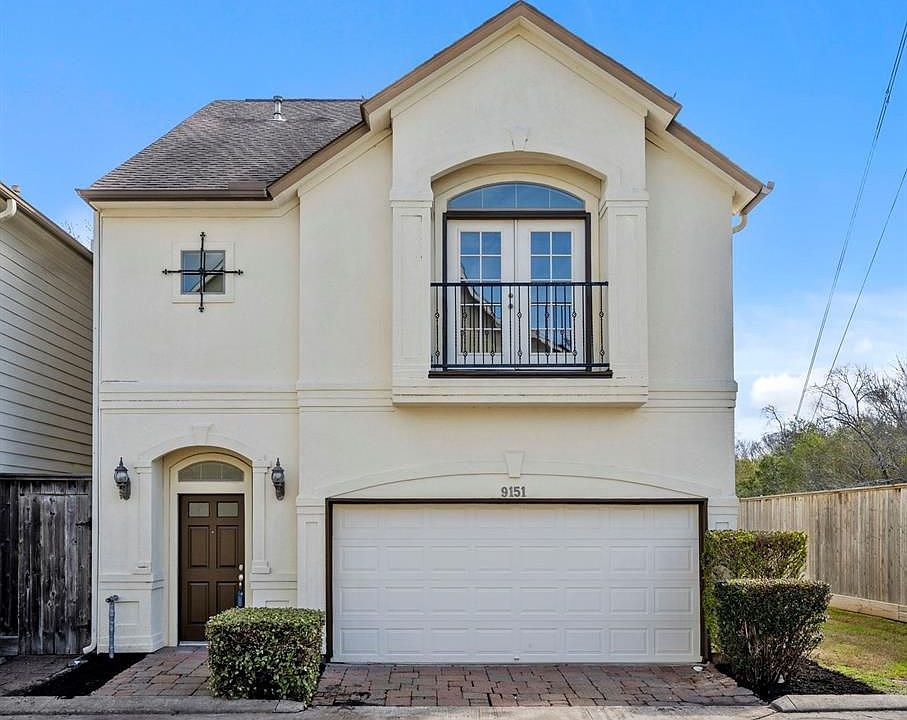 1st image of 9151 Lago Crest Dr