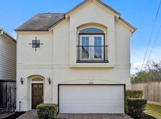 9151 Lago Crest Dr, Houston, TX 77054