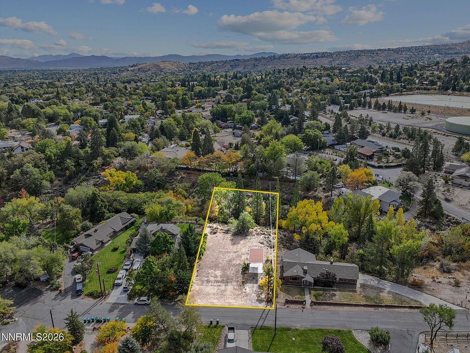 1st image of 690 Hunter Pl