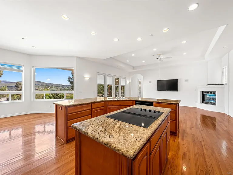 3377 Calle Margarita — Photo 14