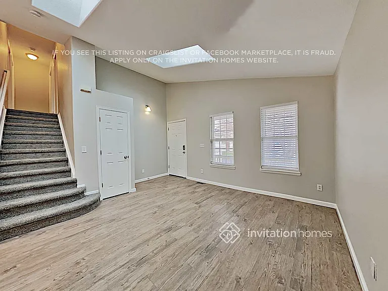 5154 S Liverpool Way — Photo 5
