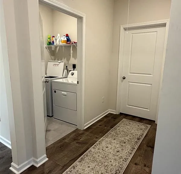 945 Ocean Ct — Photo 4