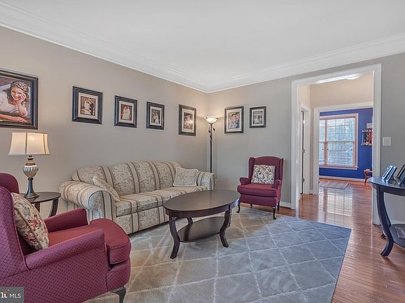 3rd image of 15343 Warm Springs Ln