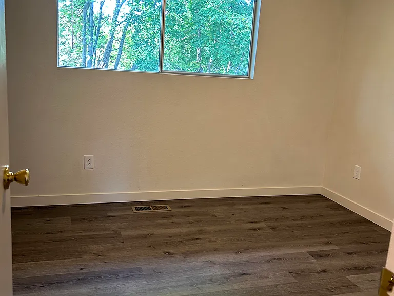 2903 Wilson Ave — Photo 14