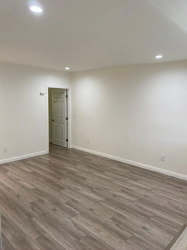 1 bed, 700 sqft, $1,875 — Photo 3