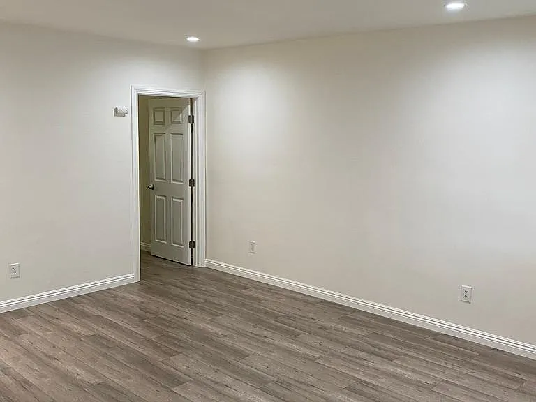 5657 Laurel Canyon Blvd #205 — Photo 3