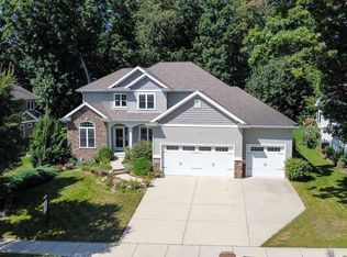 5992 Holscher Rd, Mc Farland, WI 53558