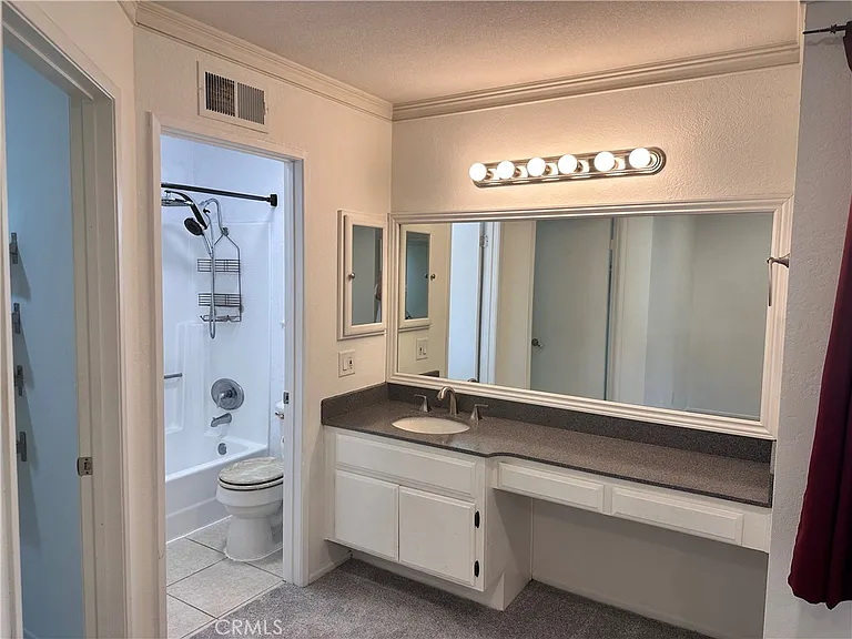 1031 S Palmetto Ave — Photo 17